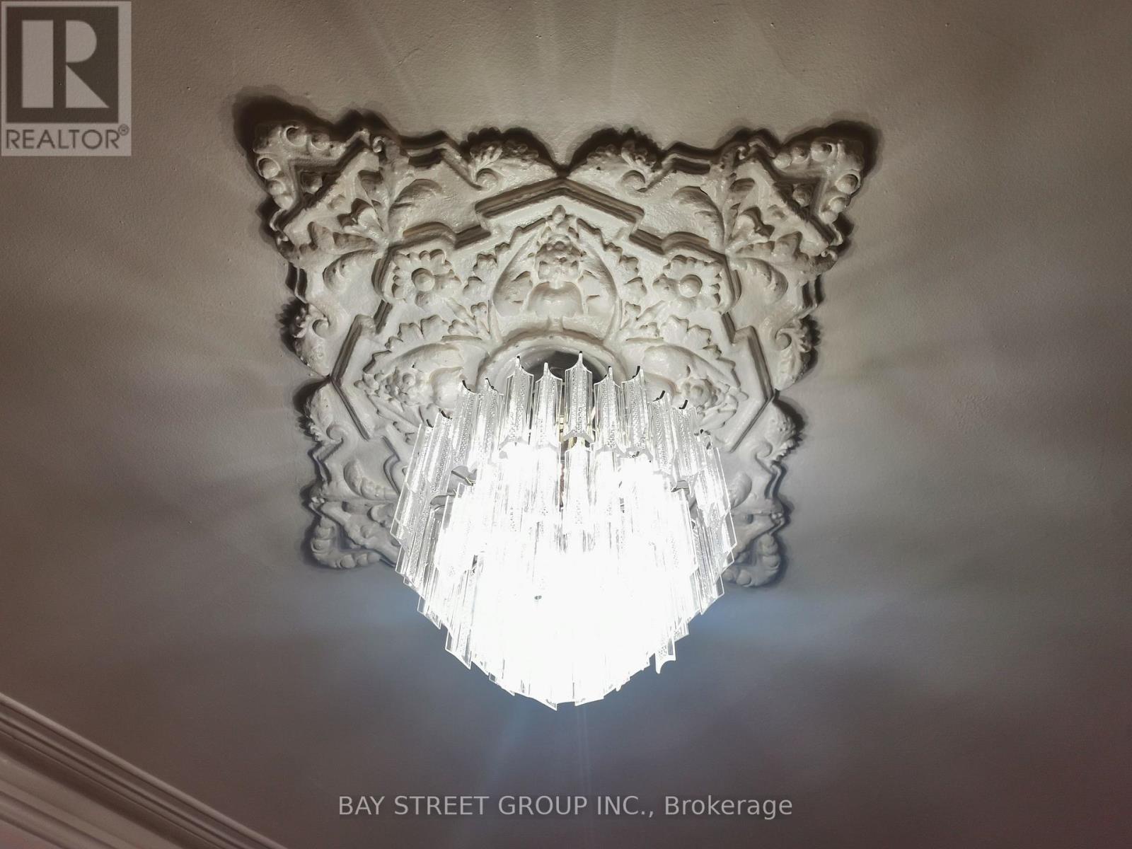 35 Borden Street, Toronto (university), Ontario