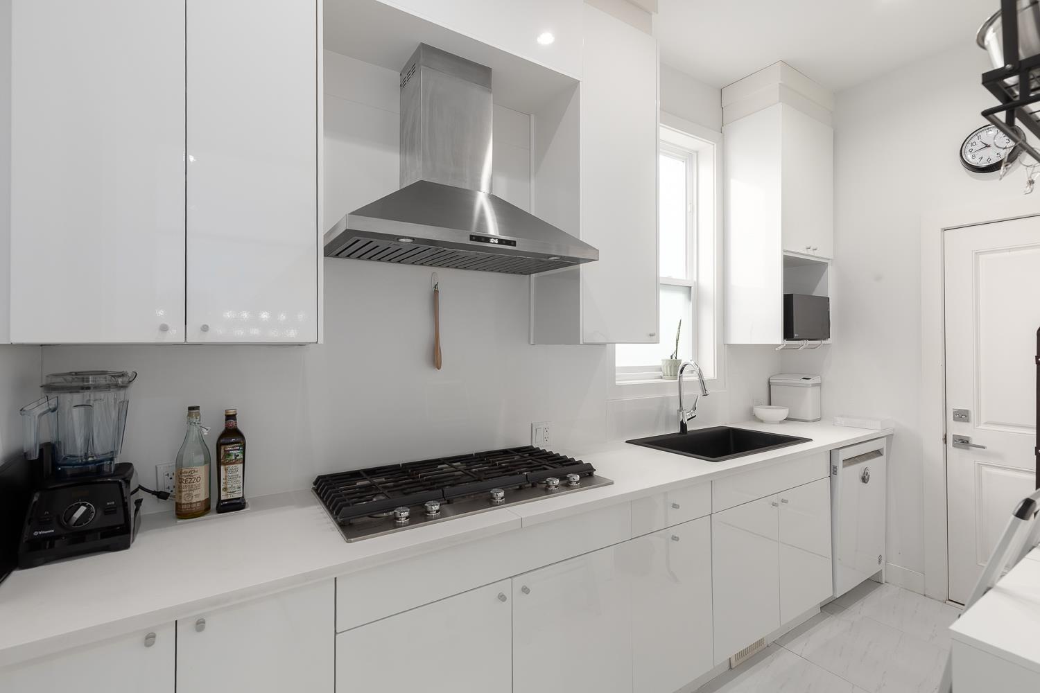 17457 2b Avenue, Surrey, British Columbia