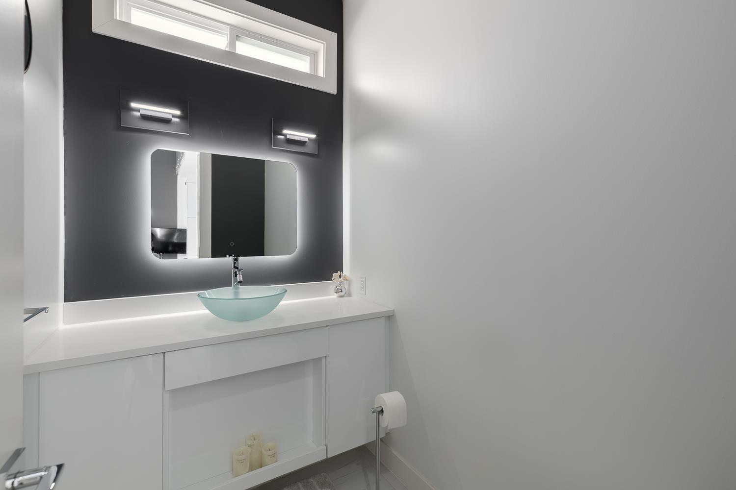 17457 2b Avenue, Surrey, British Columbia