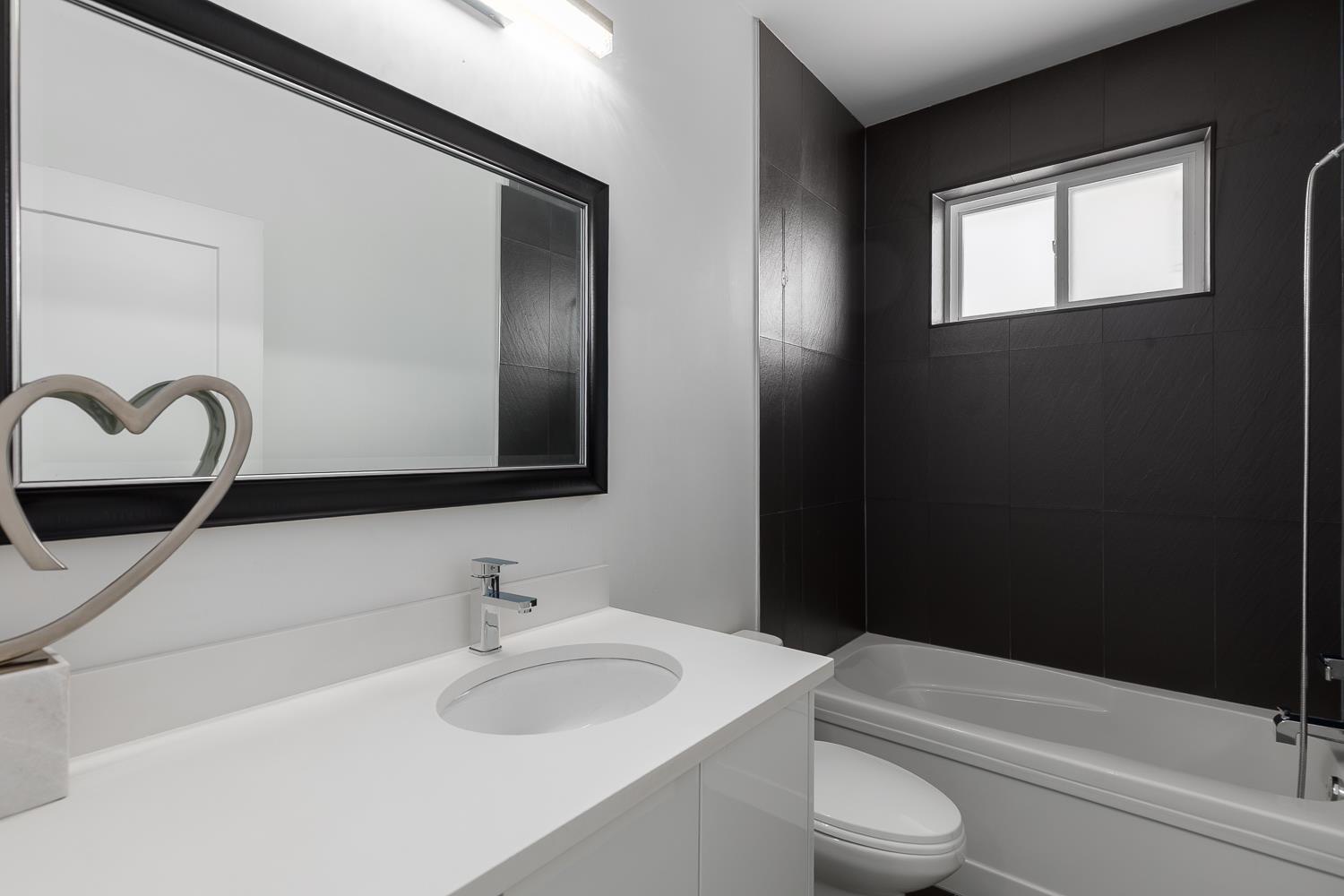 17457 2b Avenue, Surrey, British Columbia