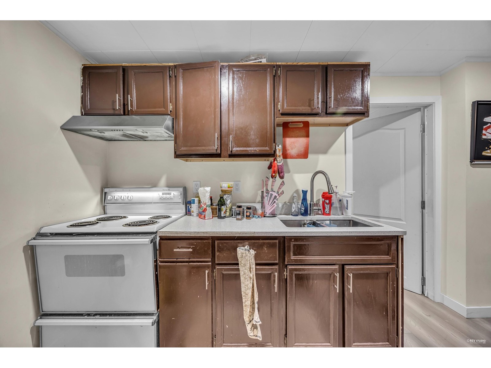 14920 Kew Drive, Surrey, British Columbia