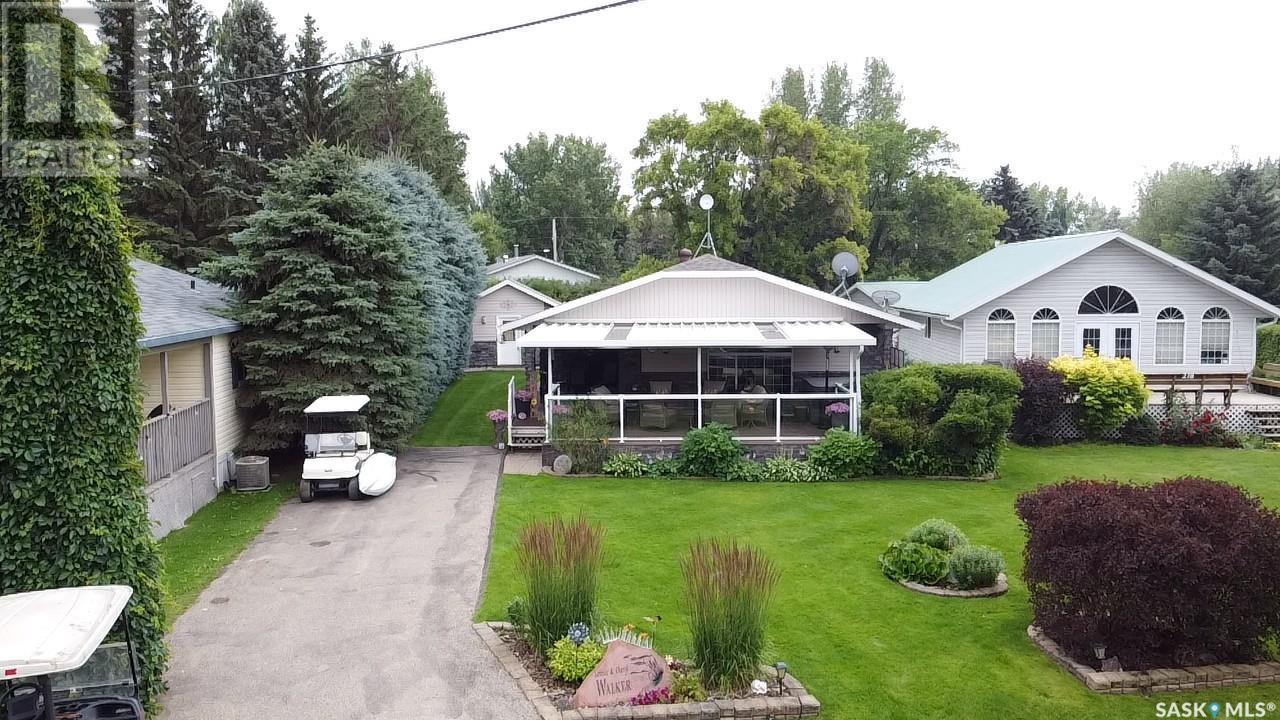 219 Sovereign Crescent, Coteau Beach, Saskatchewan