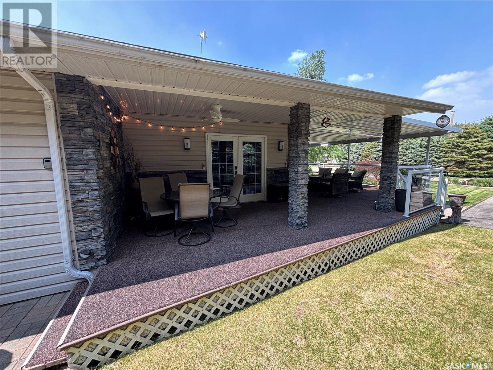 219 Sovereign Crescent, Coteau Beach, Saskatchewan