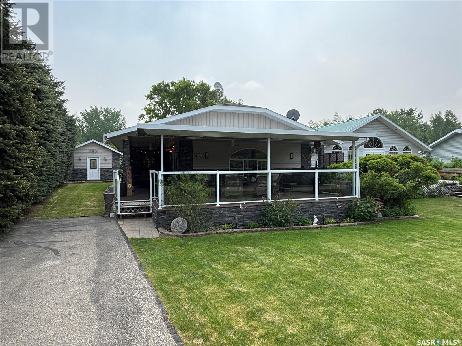 219 Sovereign Crescent, Coteau Beach, Saskatchewan