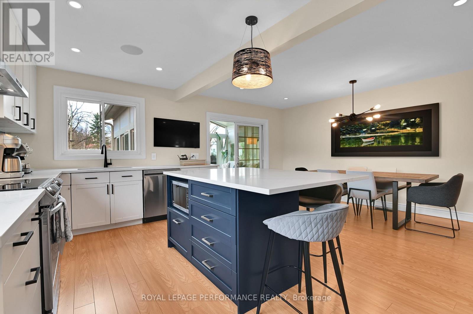 328 Pleasant Park Road, Ottawa, Ontario