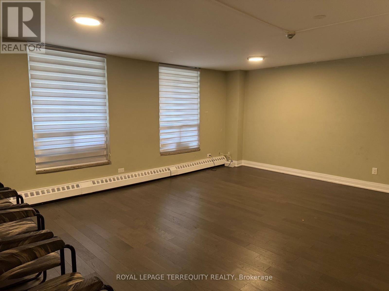 409 - 15 London Green Court, Toronto (glenfield-jane Heights), Ontario