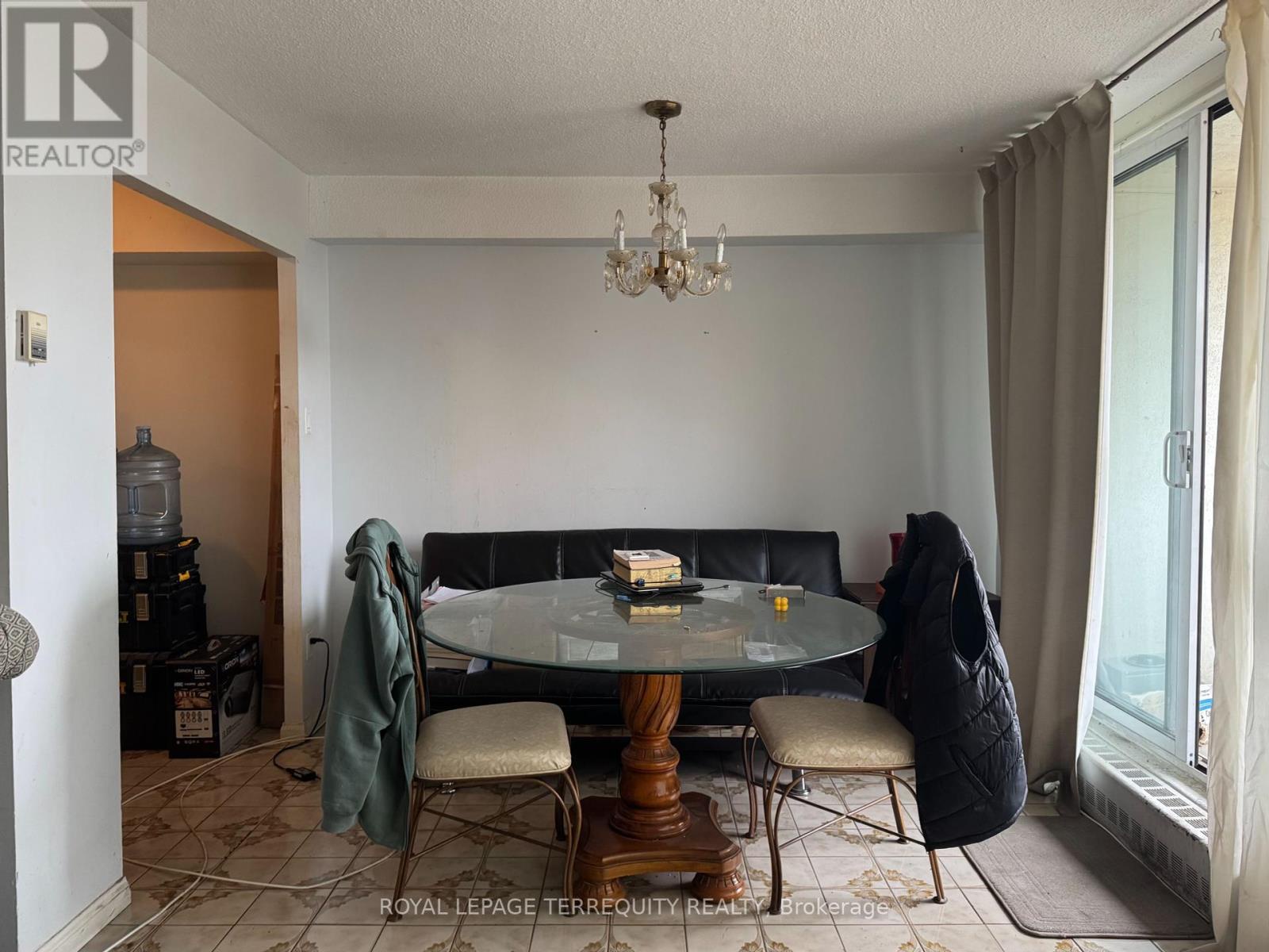 409 - 15 London Green Court, Toronto (glenfield-jane Heights), Ontario