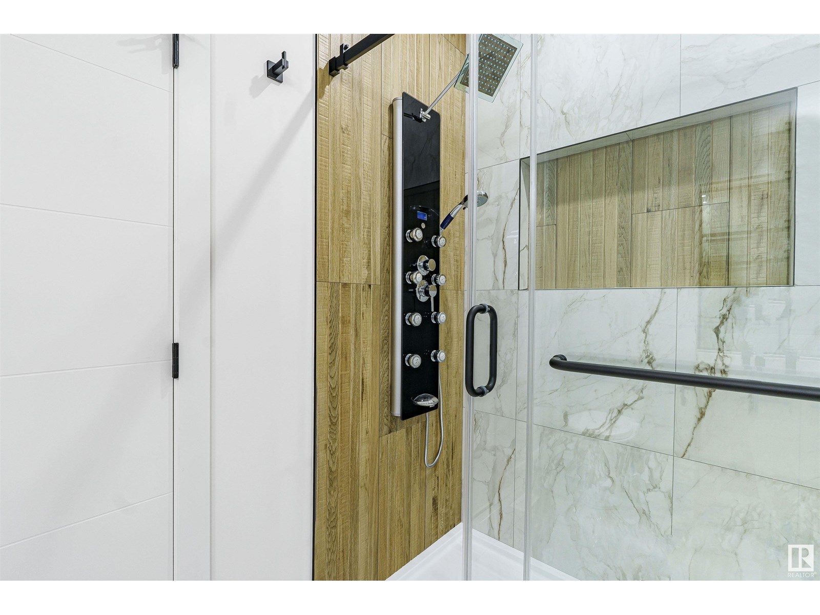 745 Astoria Wy, Devon, Alberta