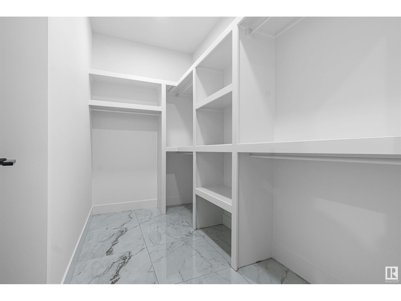 745 Astoria Wy, Devon, Alberta