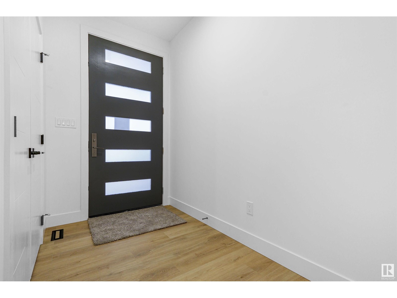 745 Astoria Wy, Devon, Alberta