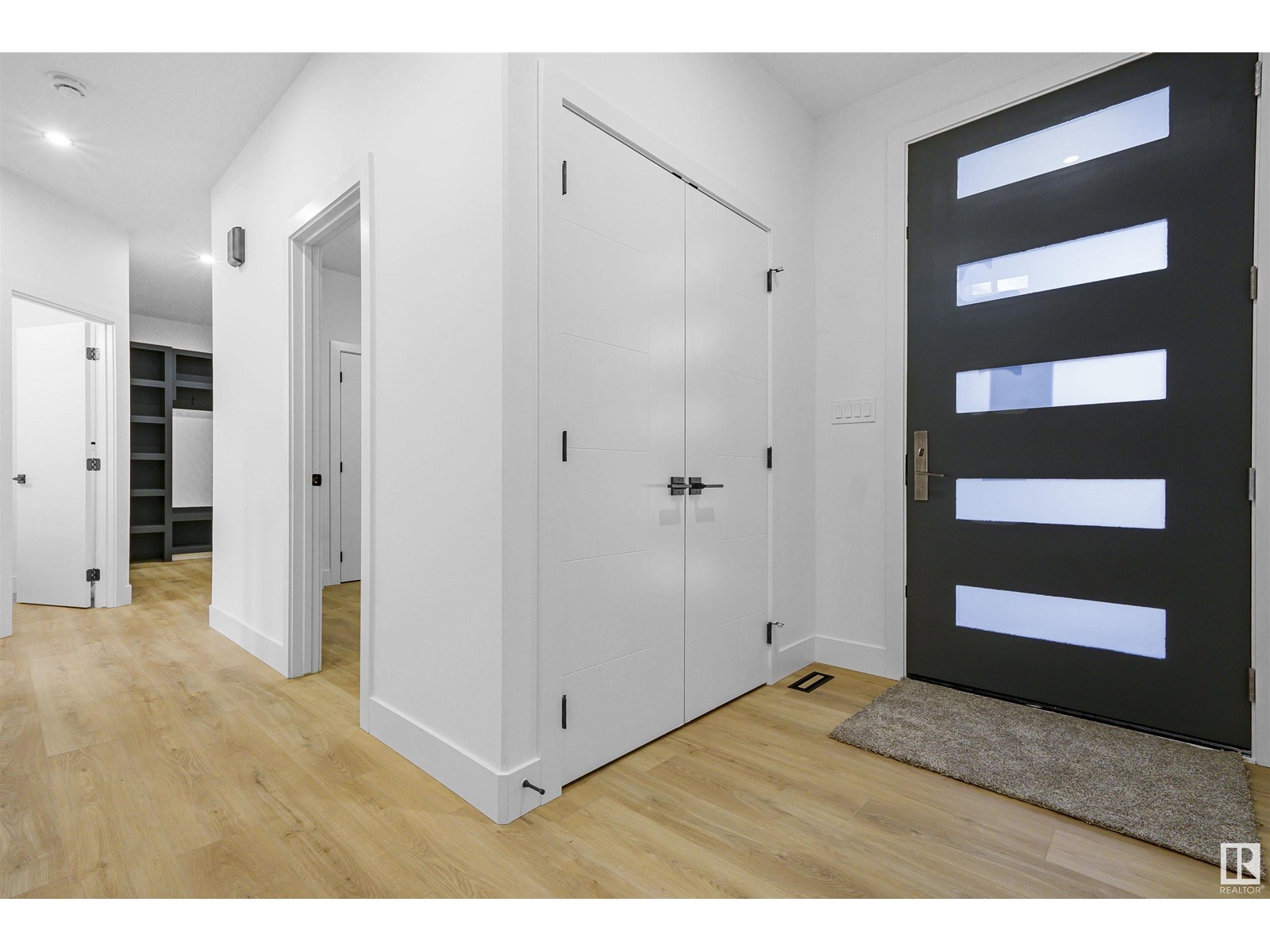 745 Astoria Wy, Devon, Alberta