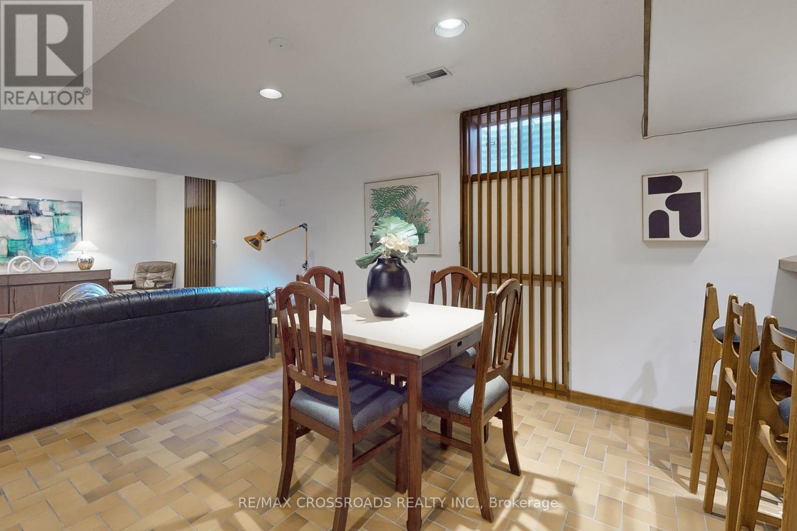 8 Orchid Court, Toronto (st. Andrew-windfields), Ontario