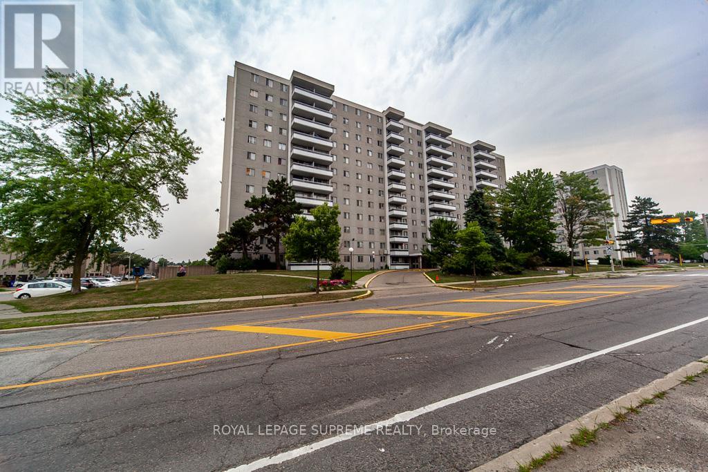 908 - 940 Caledonia Road, Toronto (yorkdale-glen Park), Ontario