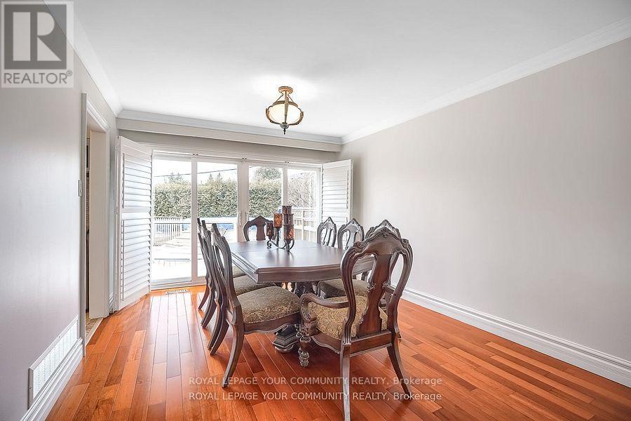 18 Terryellen Crescent, Toronto (markland Wood), Ontario