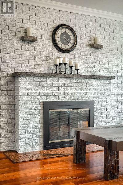 18 Terryellen Crescent, Toronto (markland Wood), Ontario