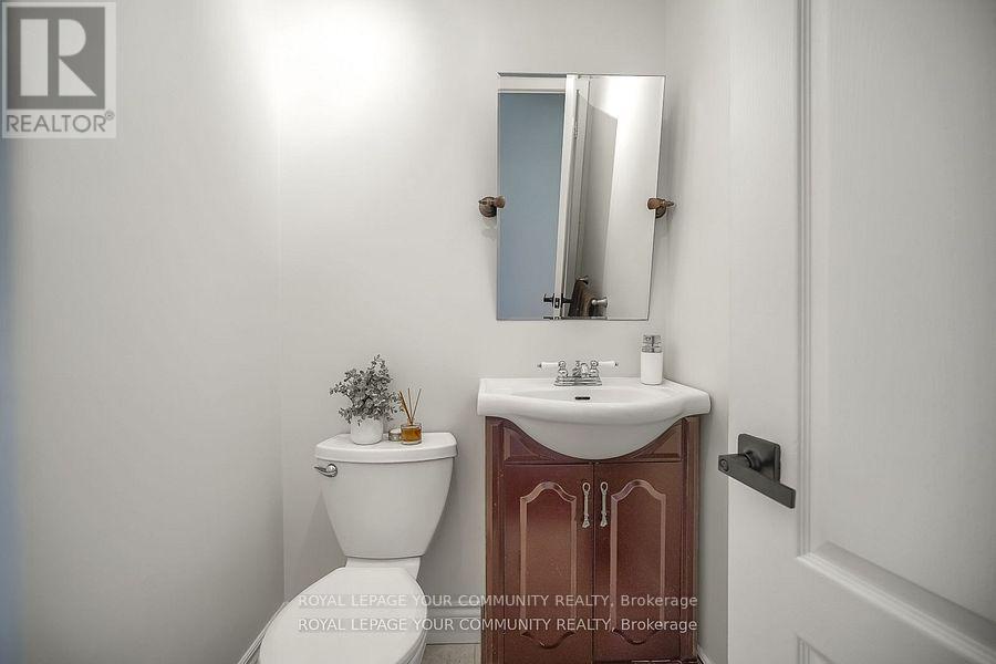 18 Terryellen Crescent, Toronto (markland Wood), Ontario