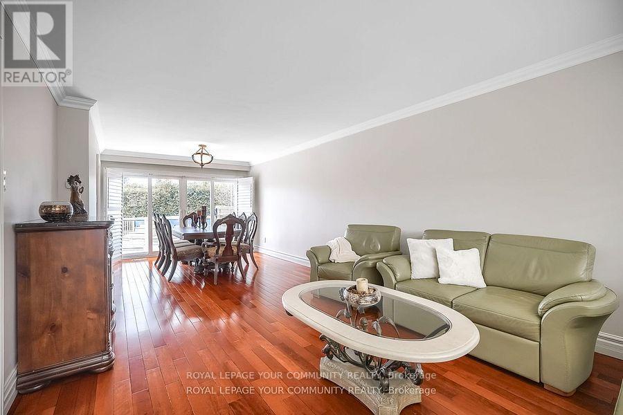 18 Terryellen Crescent, Toronto (markland Wood), Ontario