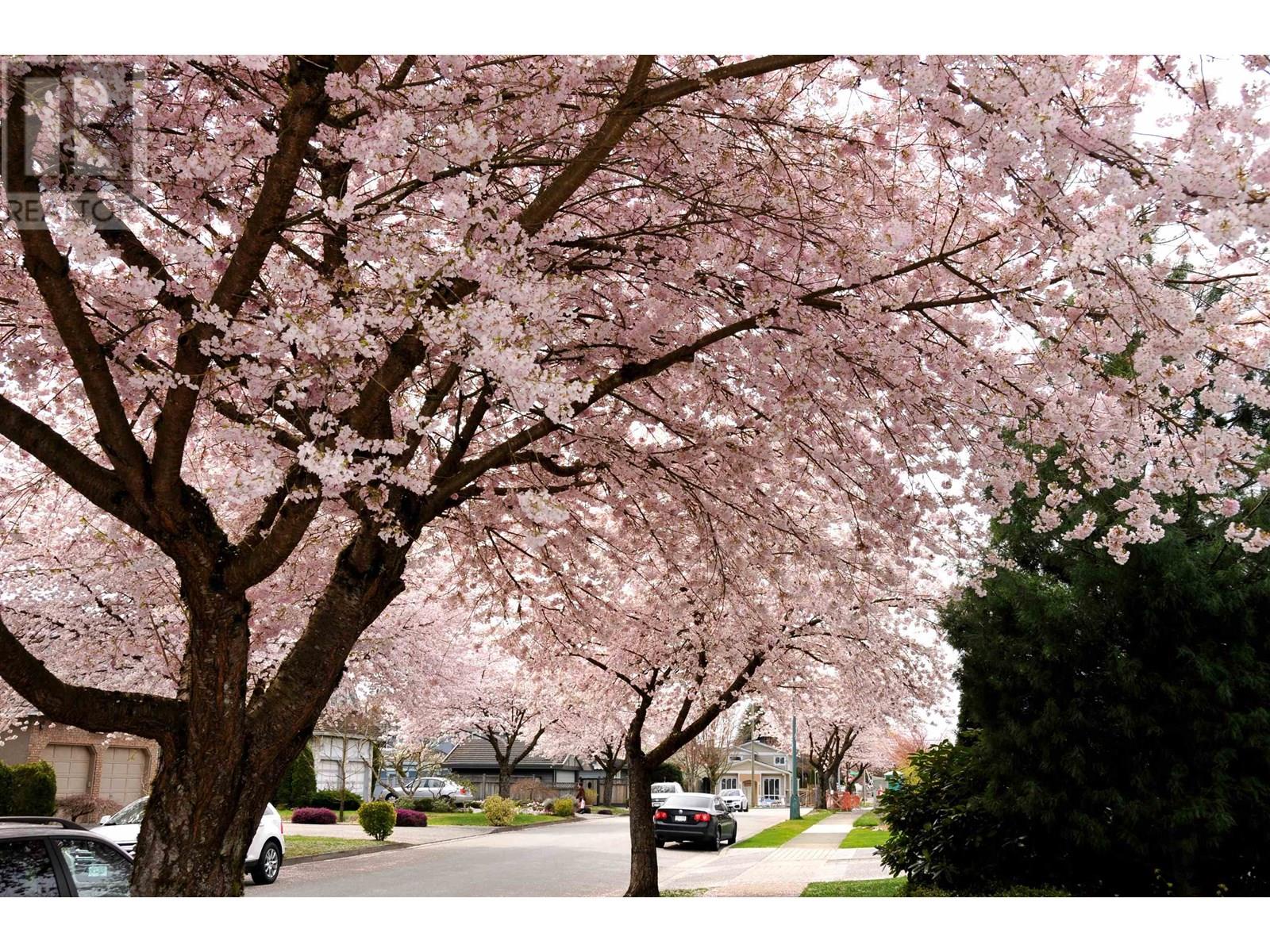 6823 Grant Place, Burnaby, British Columbia