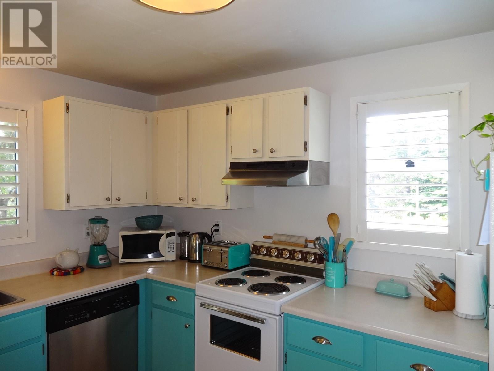 13173 Sexw'amin Street, Garden Bay, British Columbia