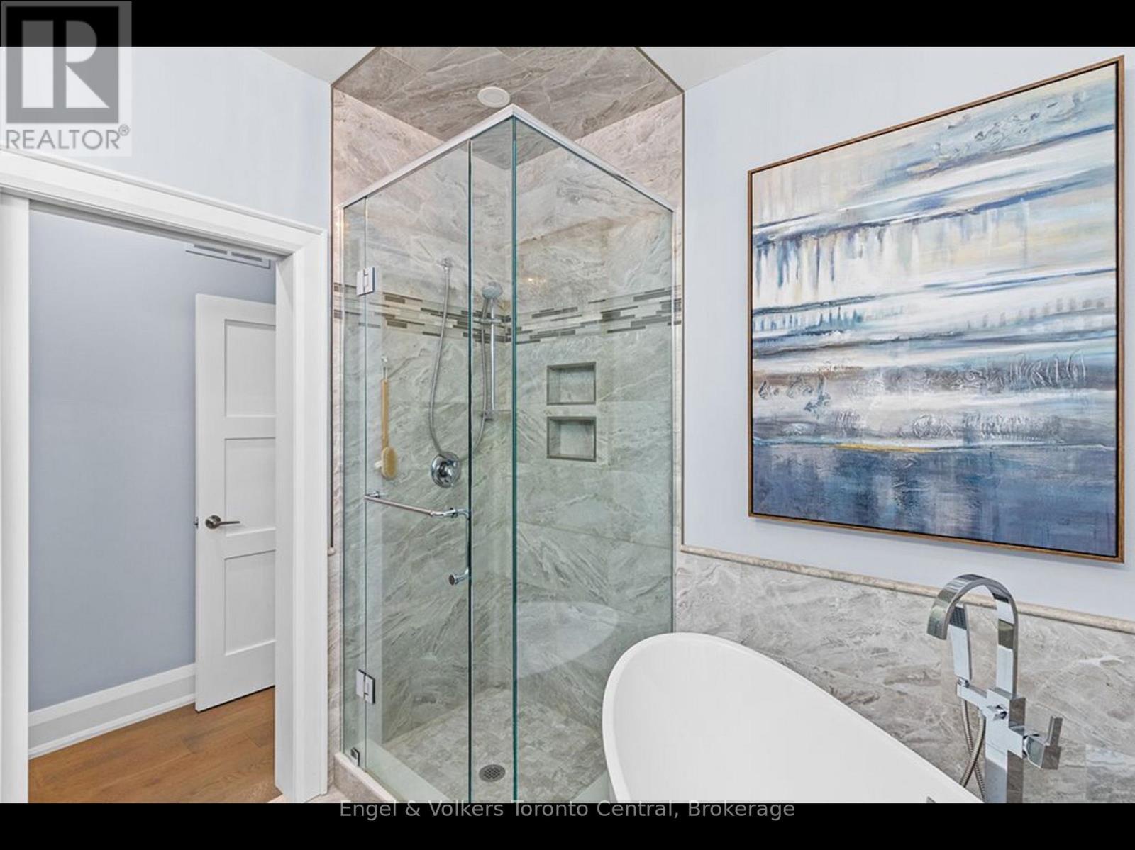 81 Spruce Street, Tiny, Ontario