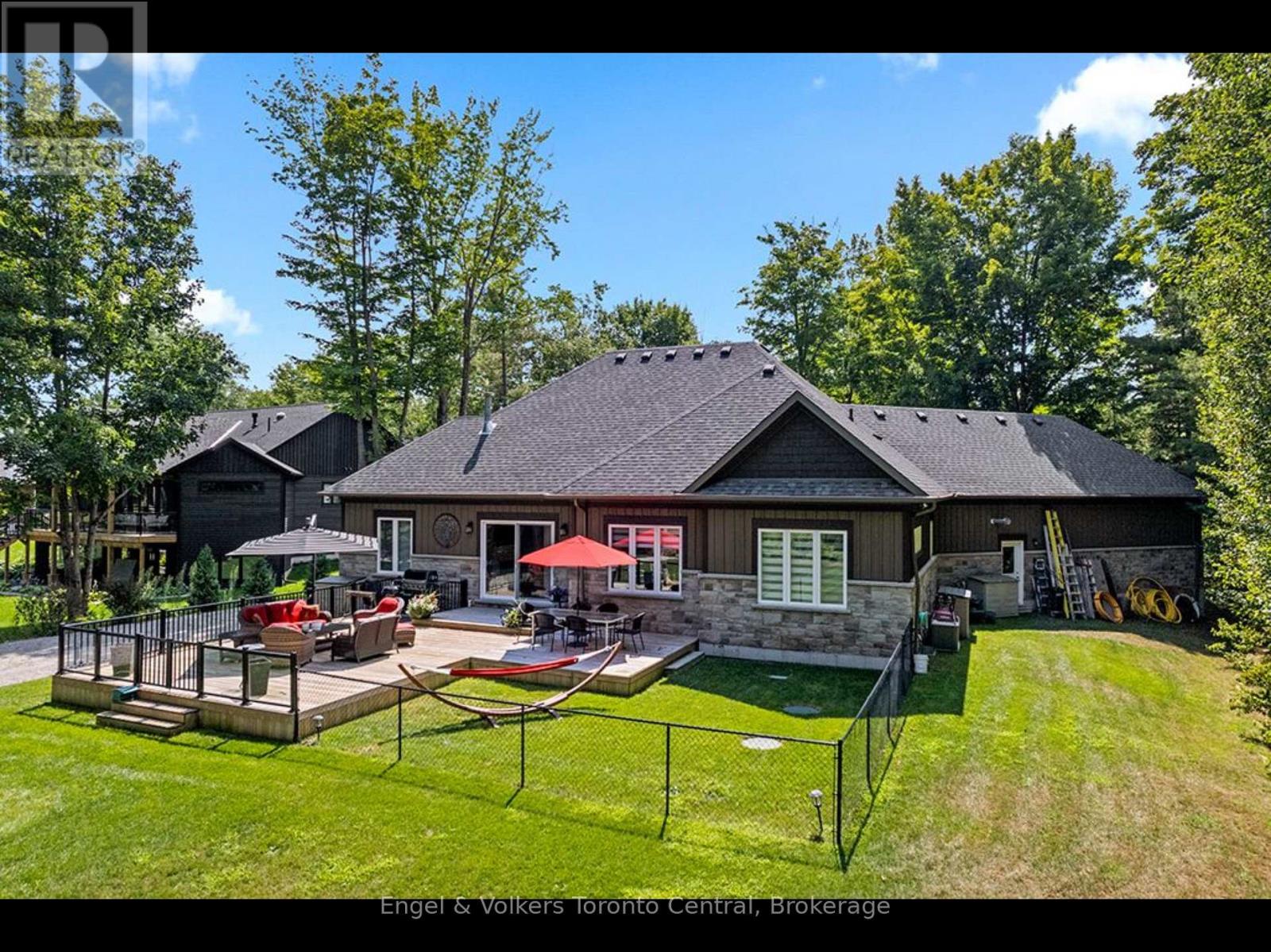 81 Spruce Street, Tiny, Ontario