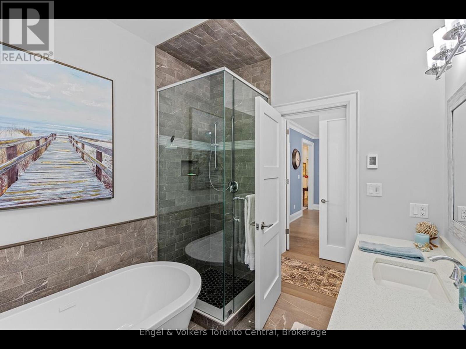 81 Spruce Street, Tiny, Ontario