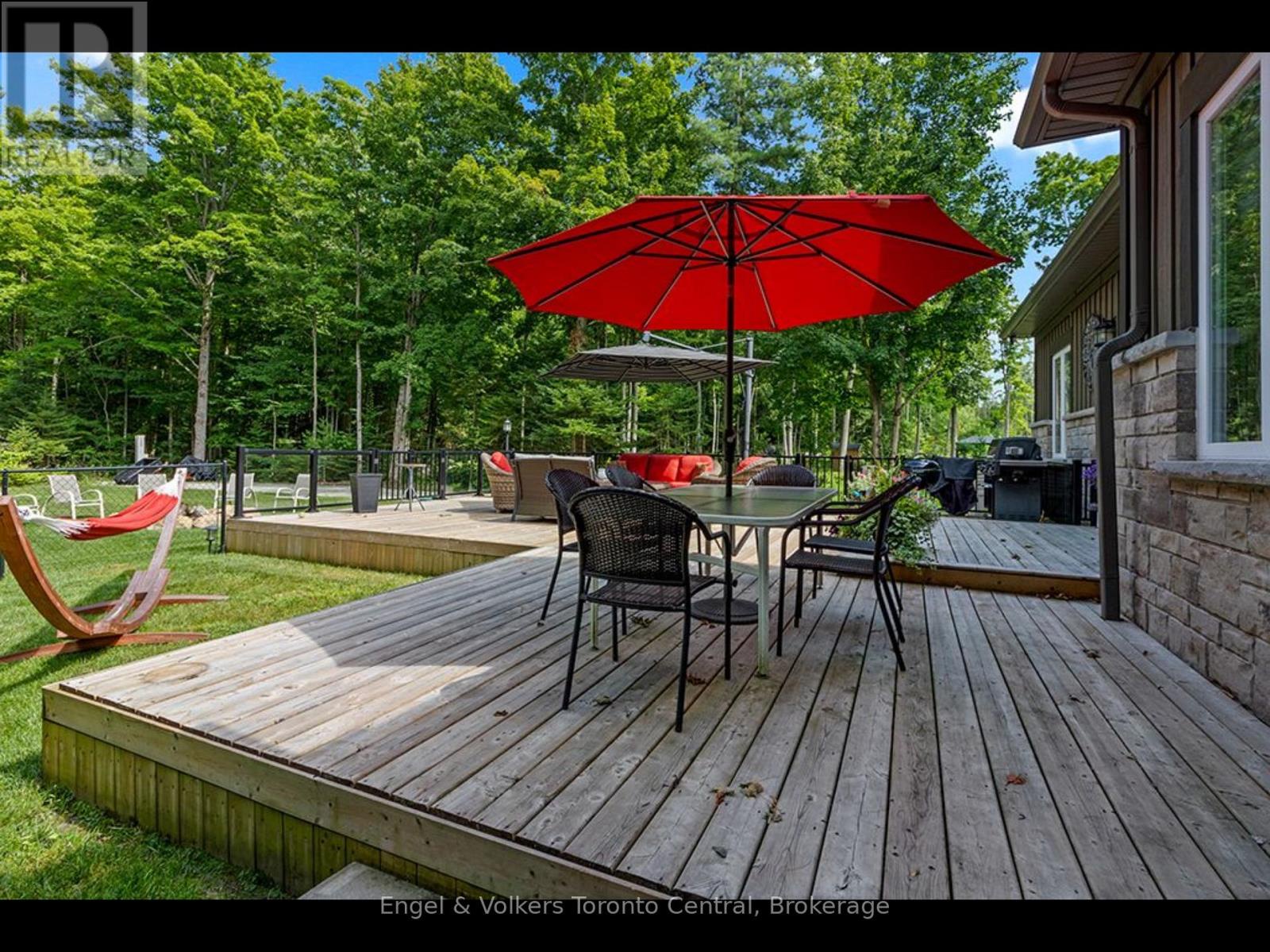 81 Spruce Street, Tiny, Ontario