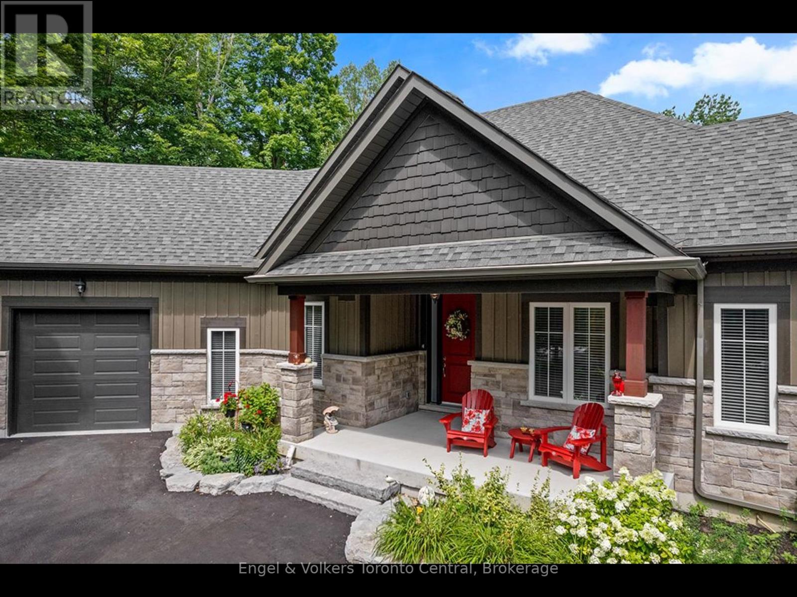 81 Spruce Street, Tiny, Ontario