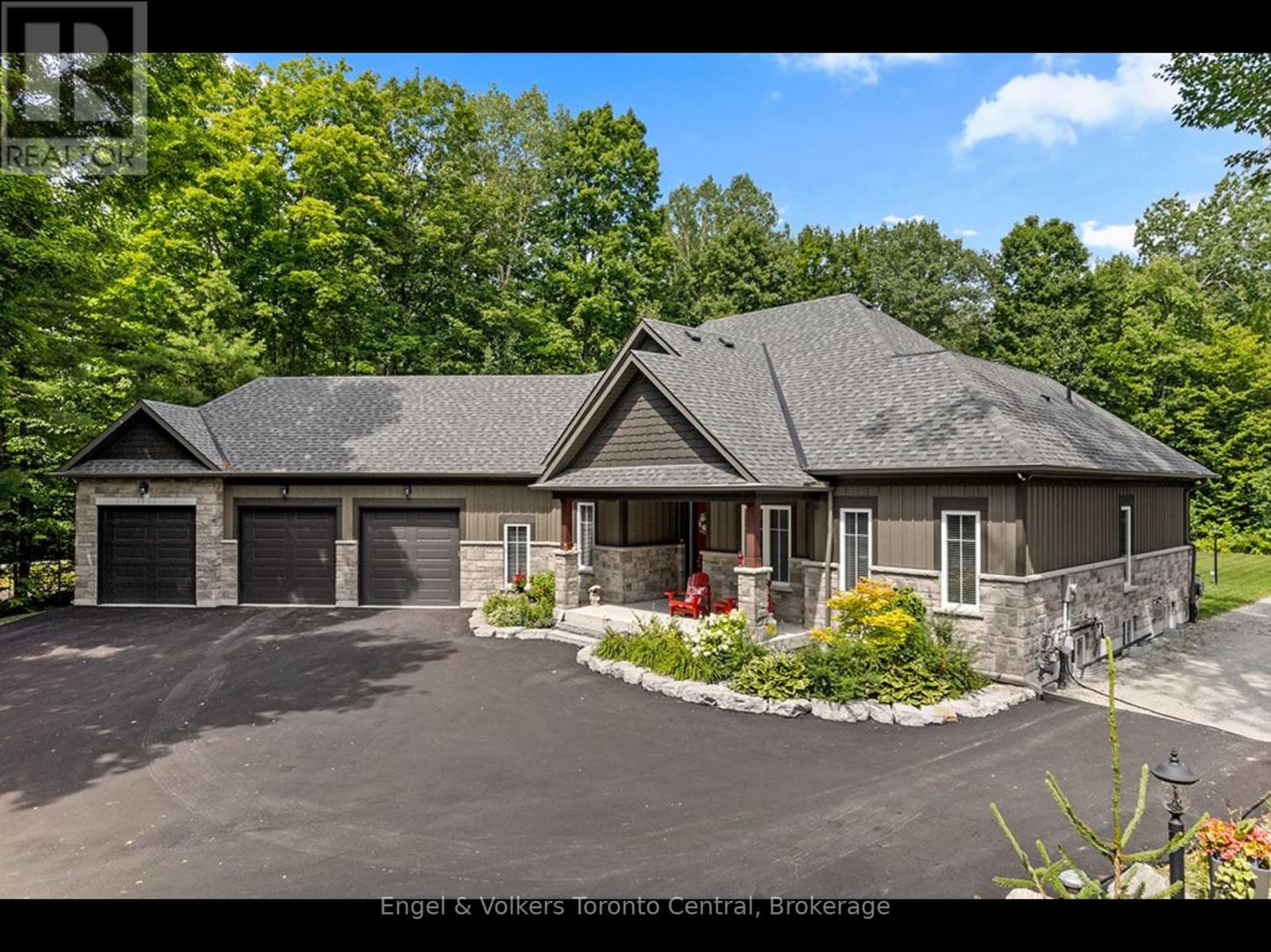 81 Spruce Street, Tiny, Ontario