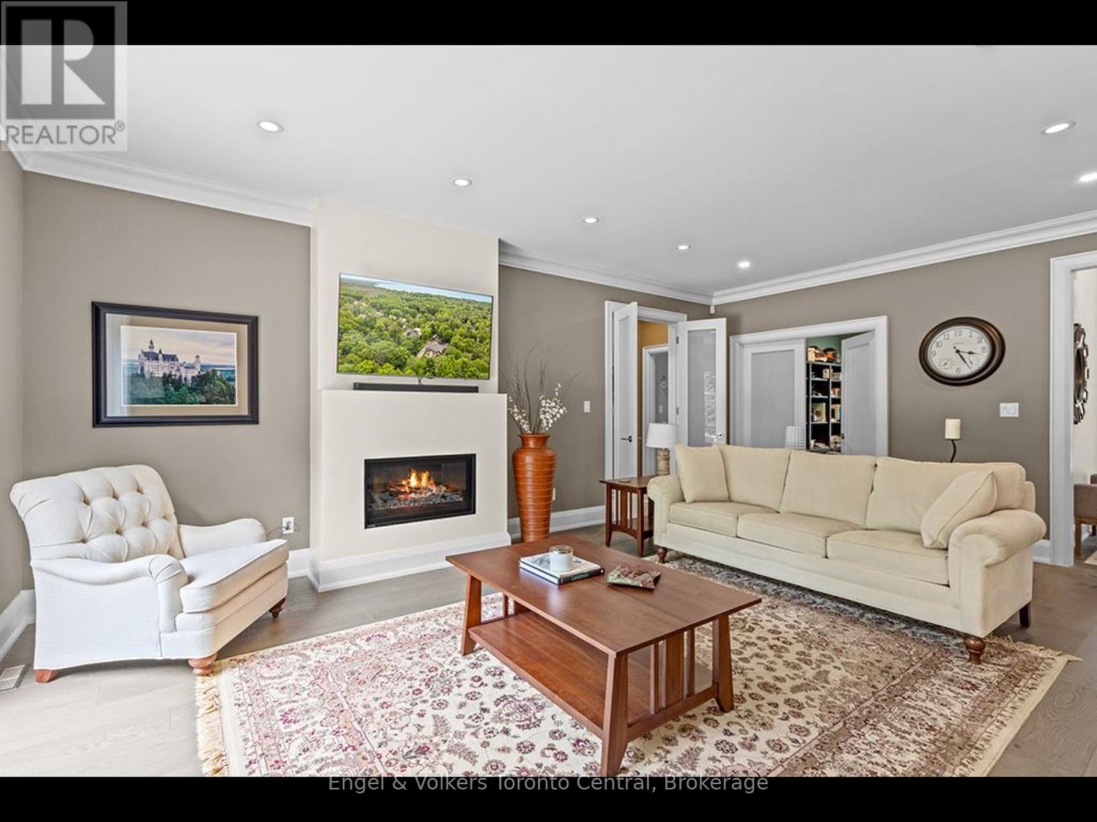 81 Spruce Street, Tiny, Ontario