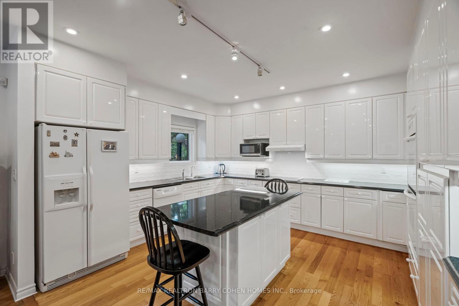 50 Park Lane Circle, Toronto (bridle Path-sunnybrook-york Mills), Ontario