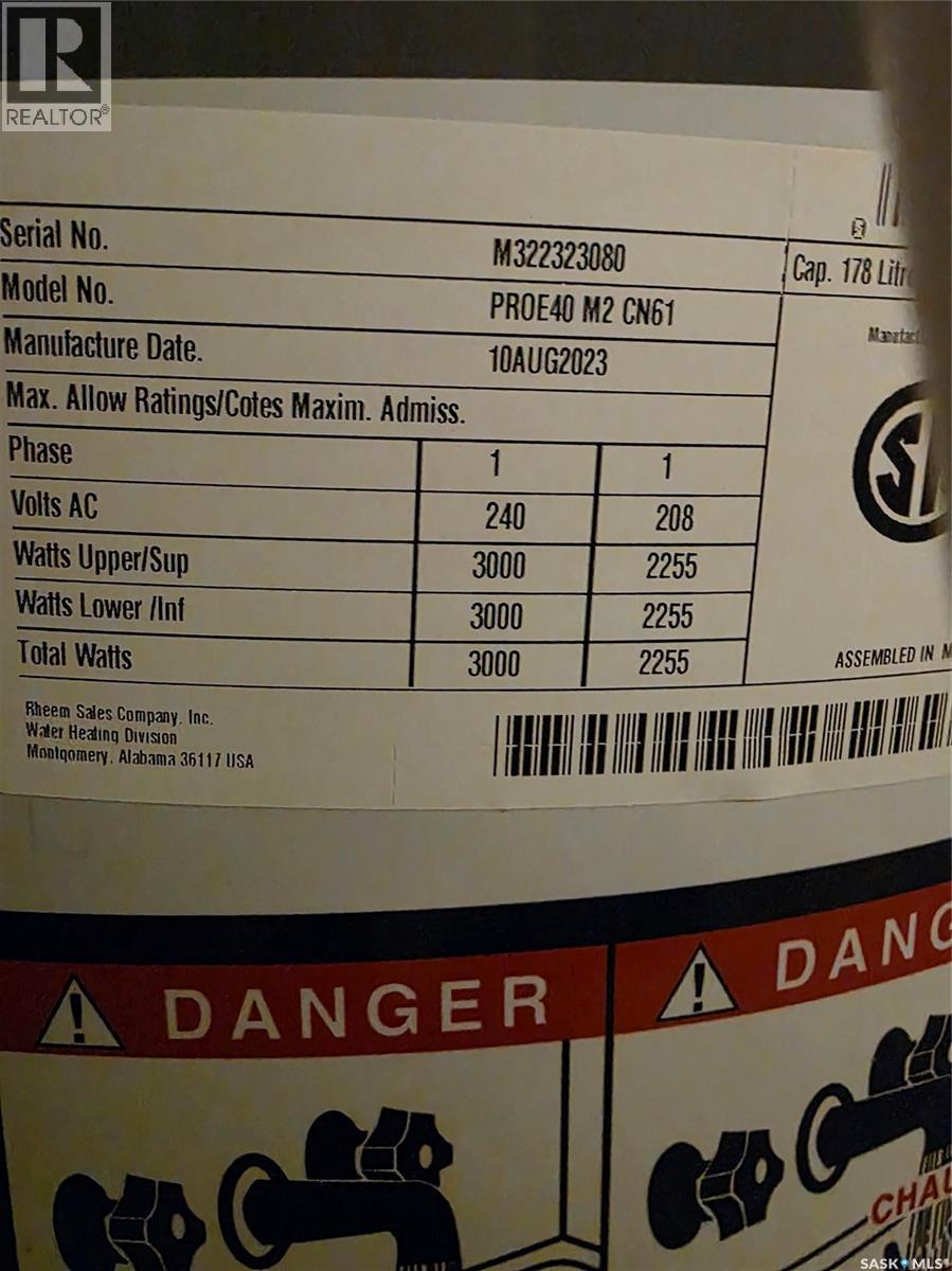 137 3rd Street W, Ponteix, Saskatchewan