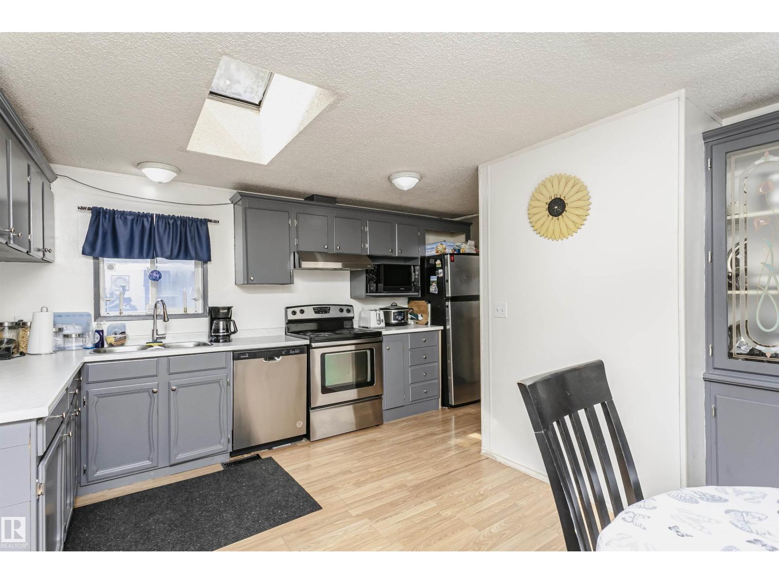 16 Willow Park Estates, Leduc, Alberta