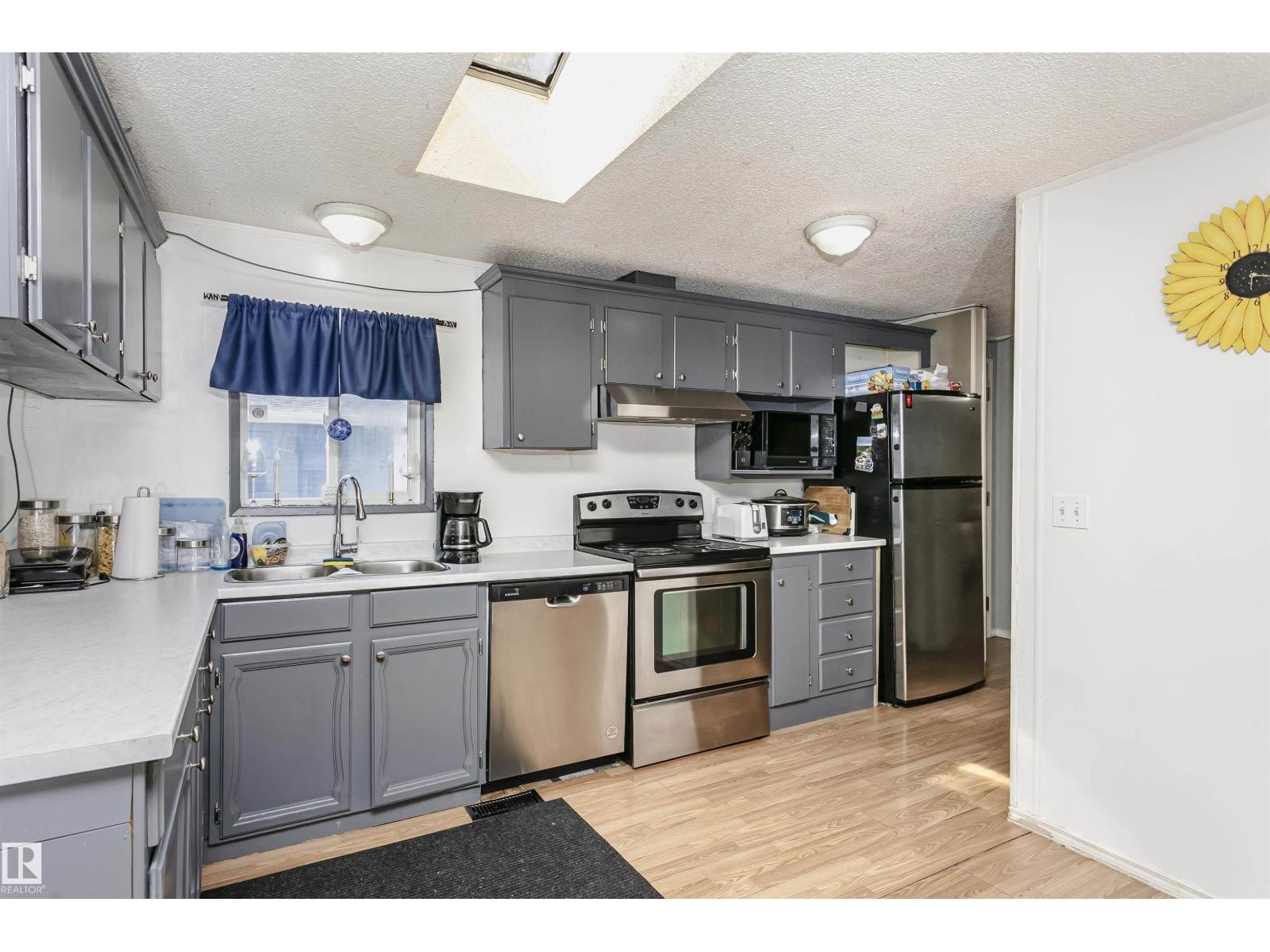 16 Willow Park Estates, Leduc, Alberta