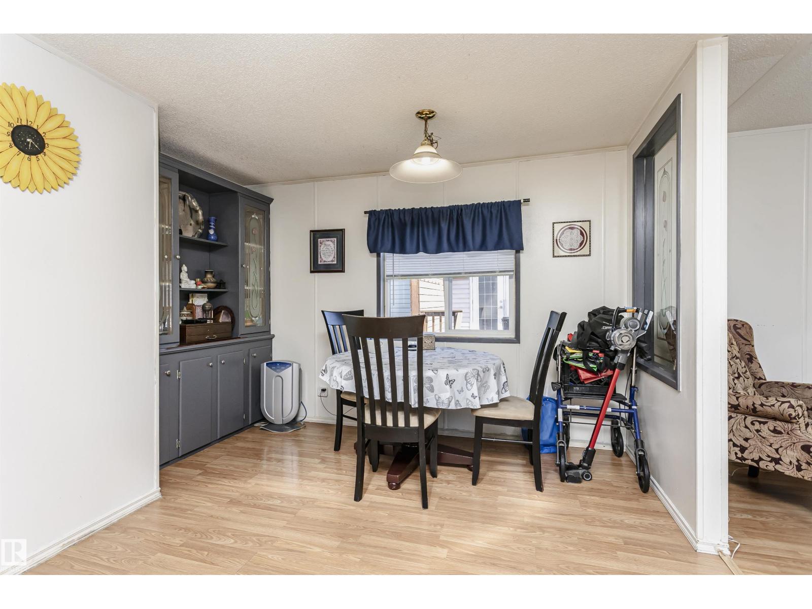 16 Willow Park Estates, Leduc, Alberta