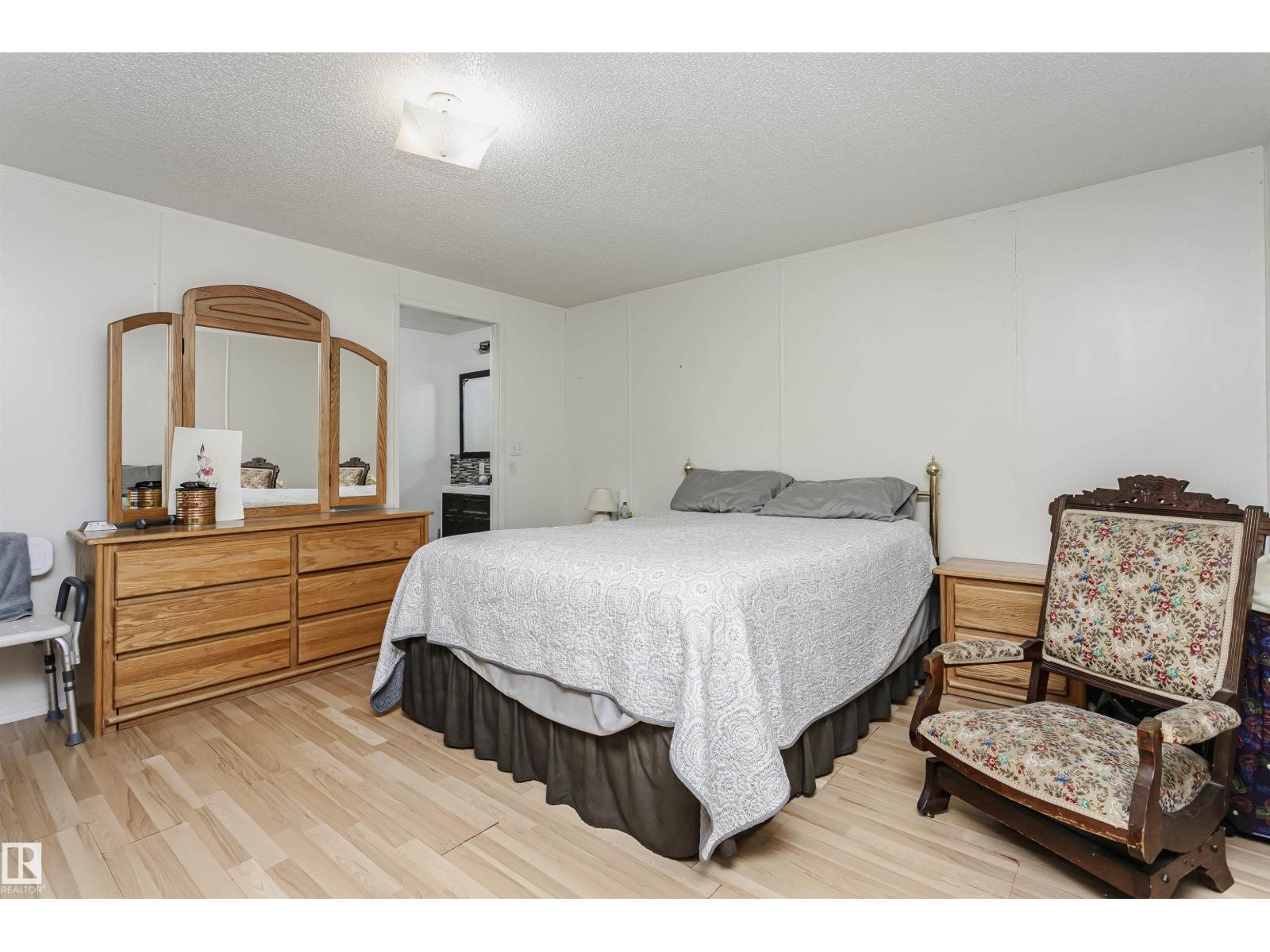 16 Willow Park Estates, Leduc, Alberta