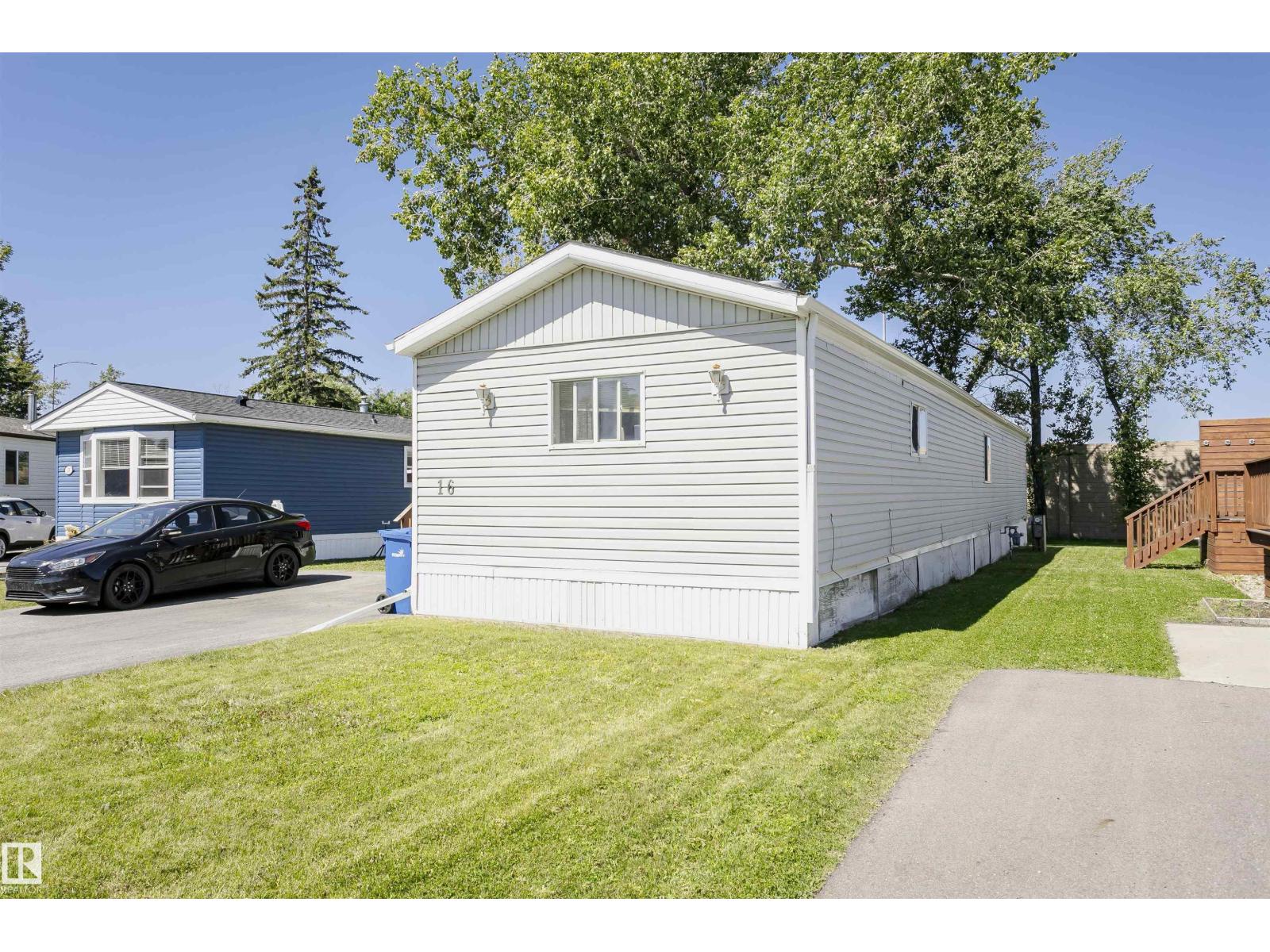 16 Willow Park Estates, Leduc, Alberta