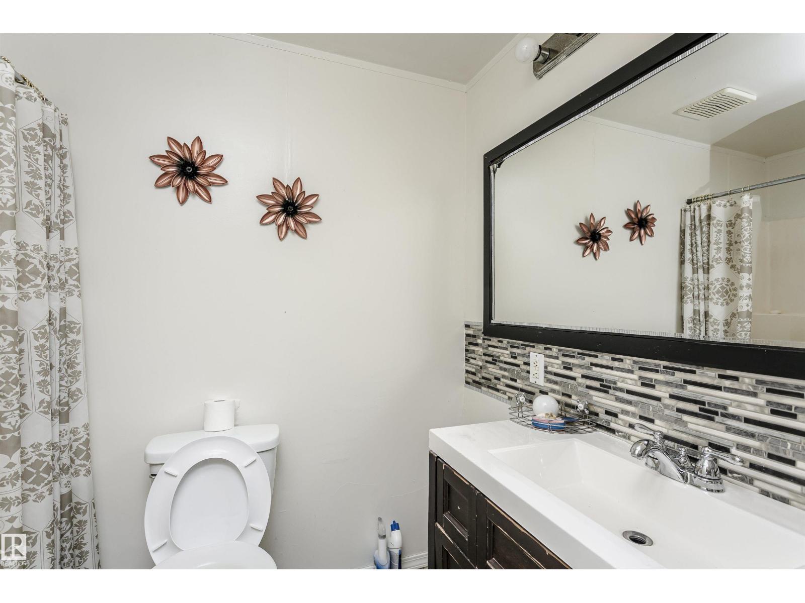 16 Willow Park Estates, Leduc, Alberta