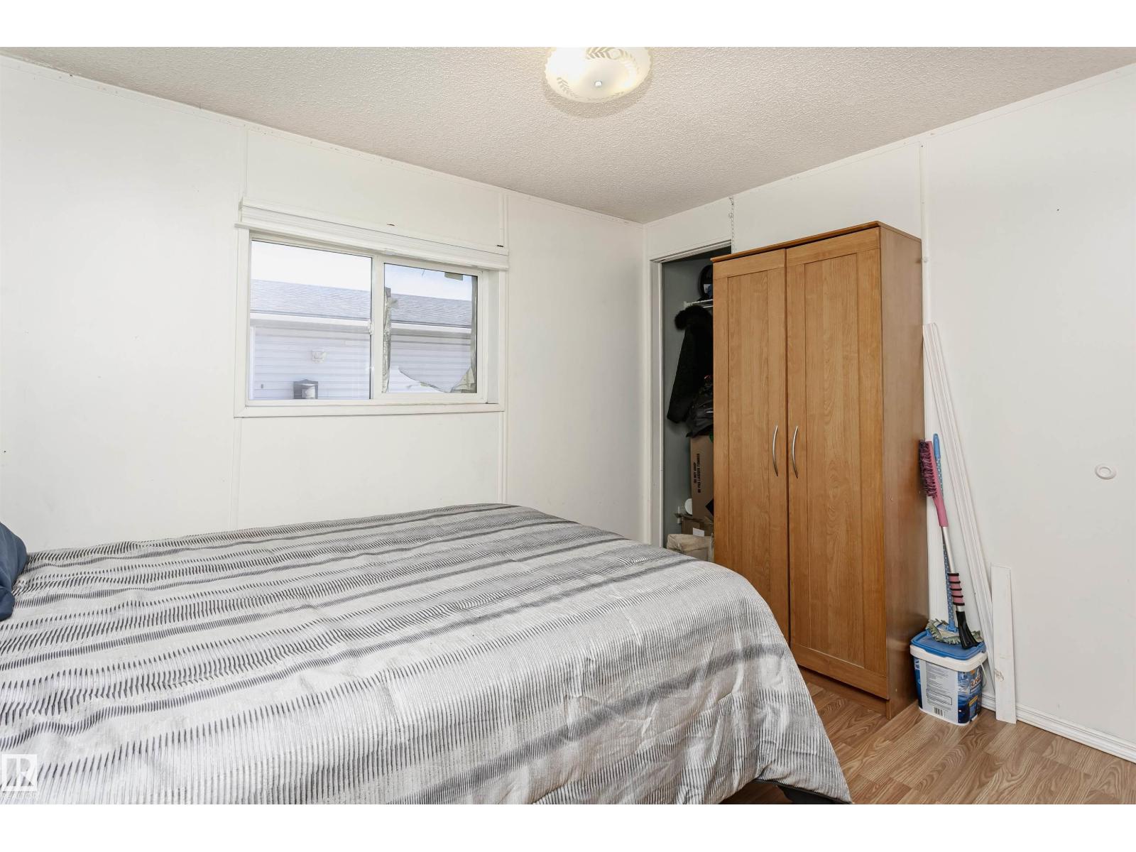 16 Willow Park Estates, Leduc, Alberta