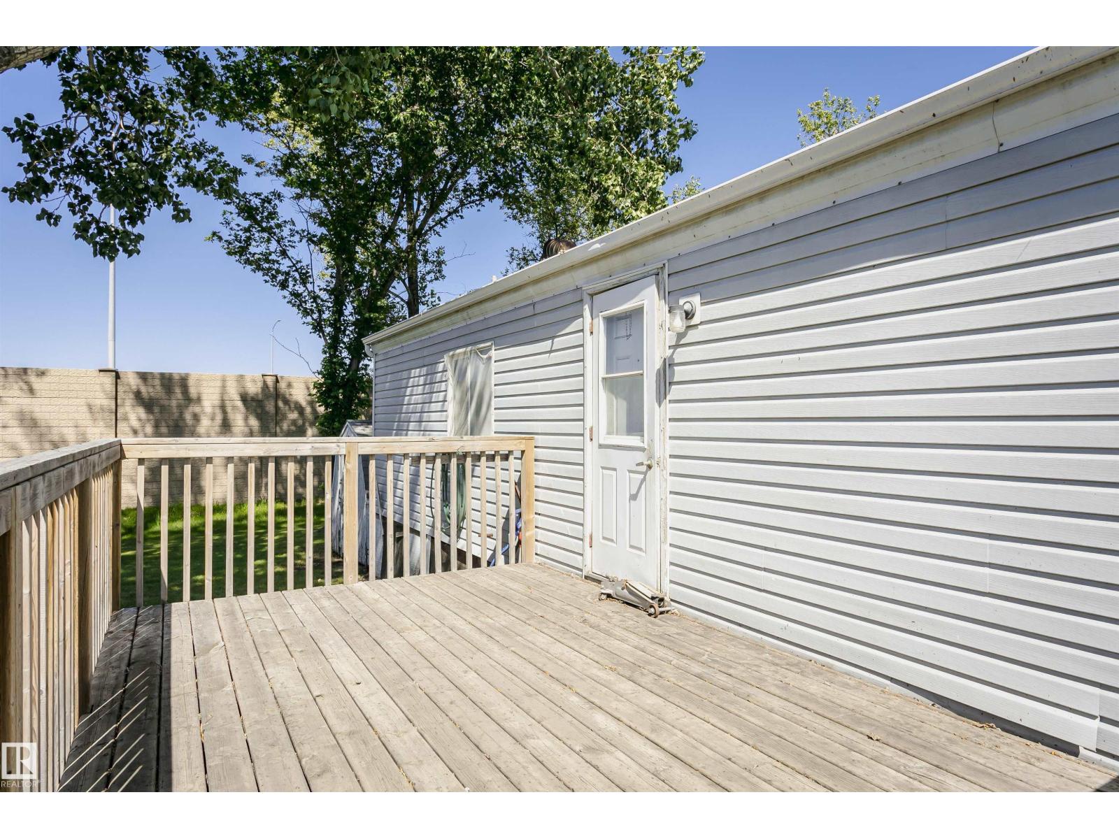 16 Willow Park Estates, Leduc, Alberta