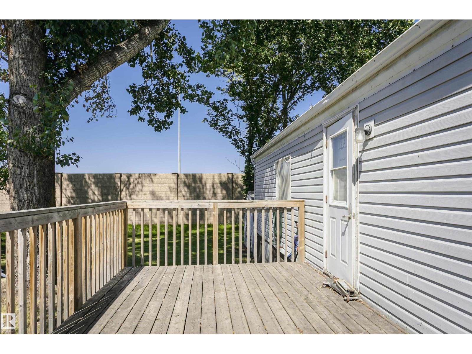 16 Willow Park Estates, Leduc, Alberta