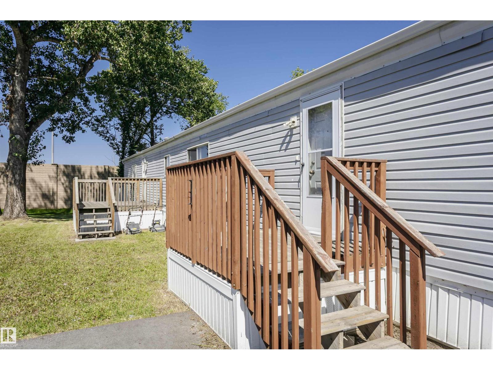 16 Willow Park Estates, Leduc, Alberta