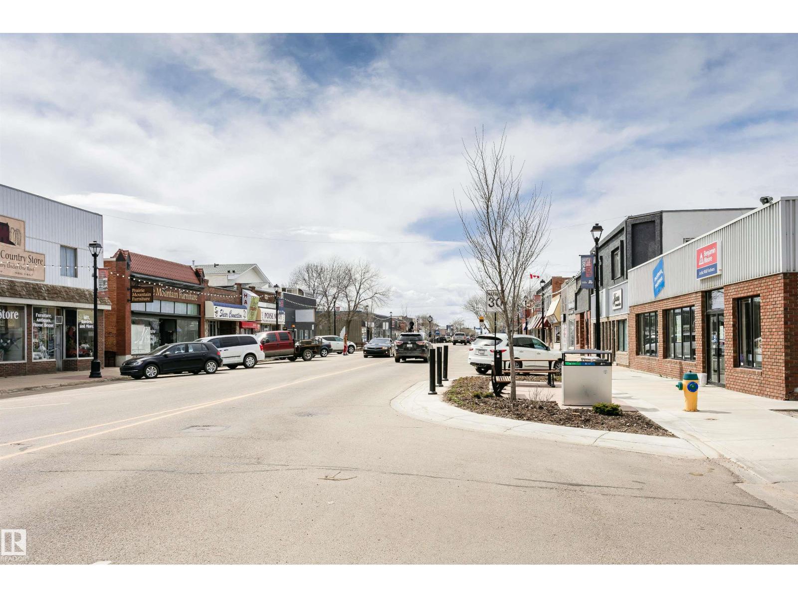 16 Willow Park Estates, Leduc, Alberta