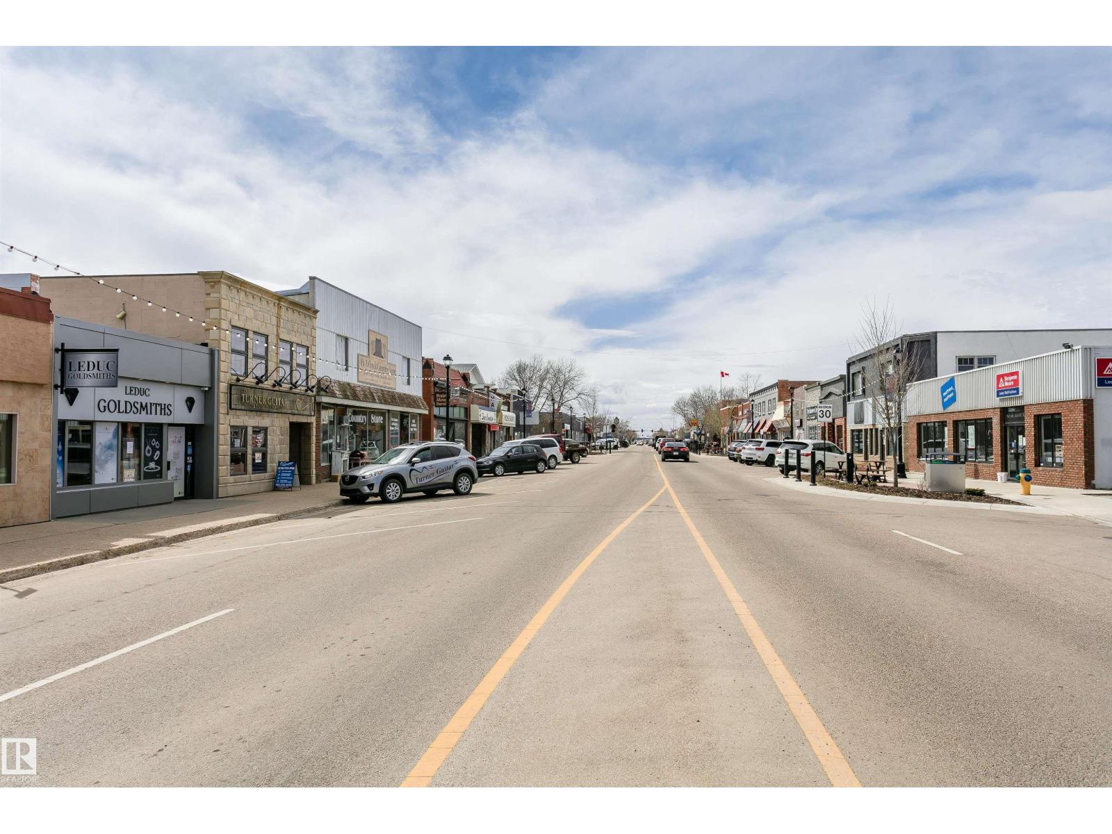 16 Willow Park Estates, Leduc, Alberta