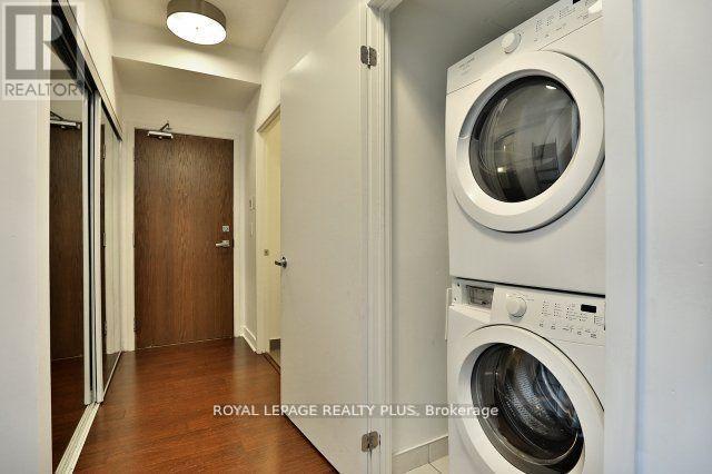 812 - 360 Square One Drive, Mississauga (city Centre), Ontario