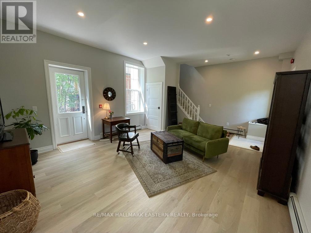 236 Burnham Street, Peterborough (ashburnham Ward 4), Ontario