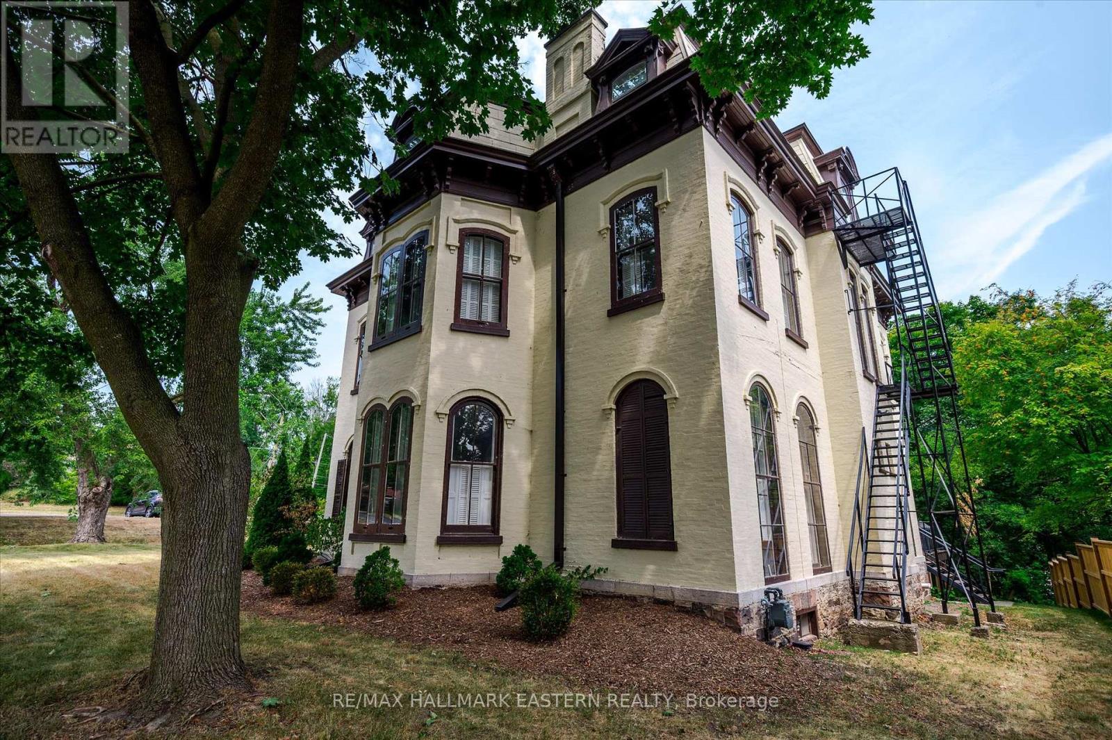 236 Burnham Street, Peterborough (ashburnham Ward 4), Ontario