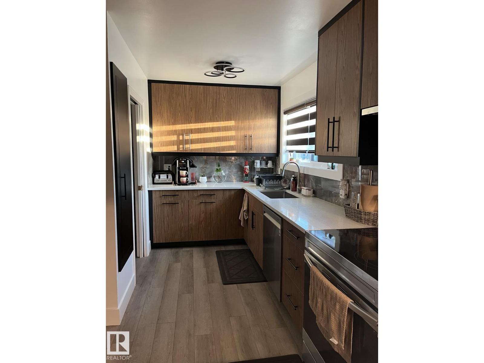 12904 95 St Nw, Edmonton, Alberta