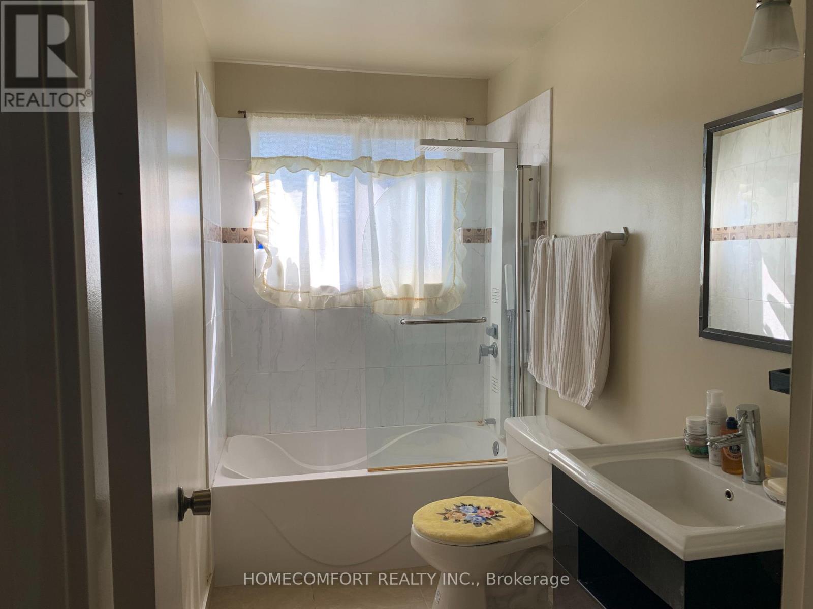 104 - 3740 Don Mills Road, Toronto (hillcrest Village), Ontario