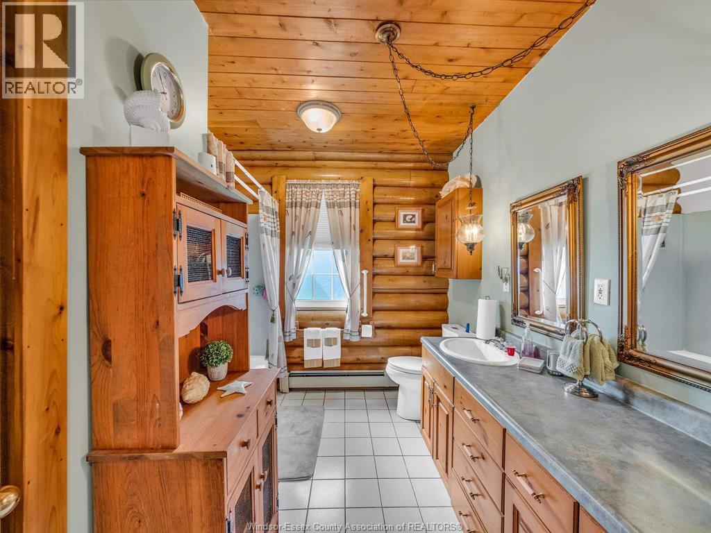 226 Cotterie Park, Leamington, Ontario